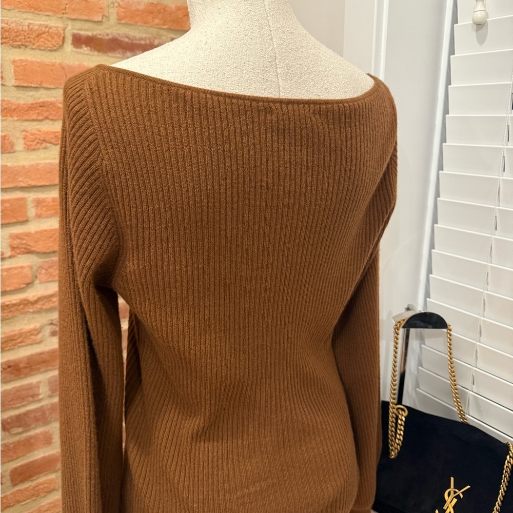 Brown V-Neck Ribbed Sweater - Picture 3 of 4